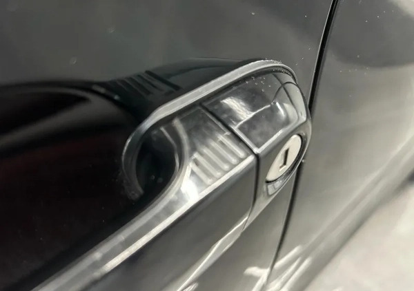 BMW Seria 1 cena 24800 przebieg: 225000, rok produkcji 2005 z Jaraczewo małe 781